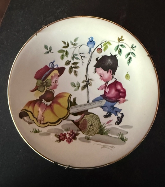 Vintage Barratts of Staffordshire Nursery Rhyme Display Plate With Wall Hanger