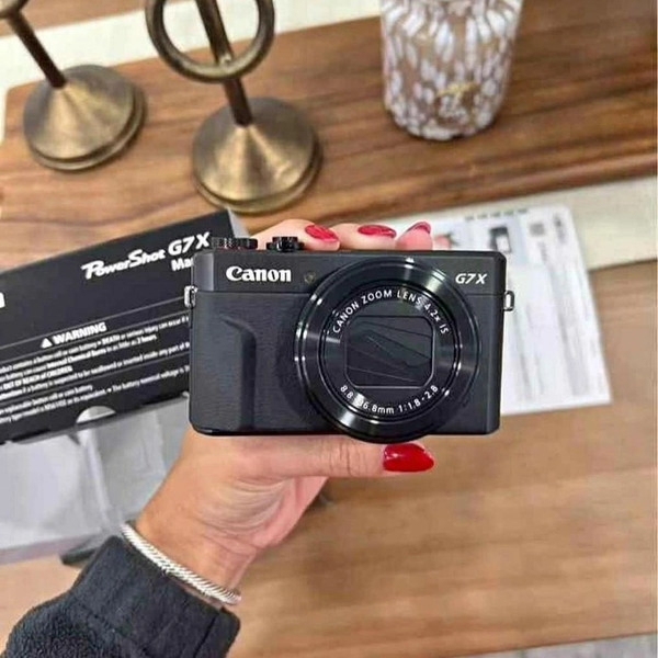 Canon Powershot G7 X Mark II black digital camera...