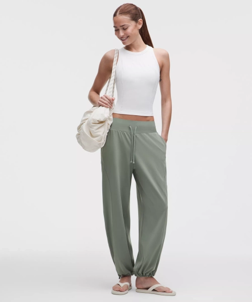 Groove Low-Rise Relaxed Cinch Pant *Regular - Willow Leaf - 0
