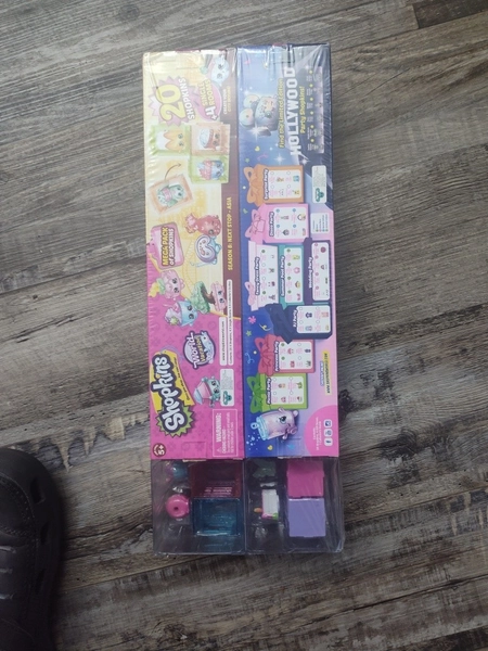 SHOPKINS MEGA PACK 40 pieces