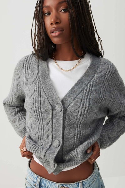 Cardigan col V en tricot torsadé