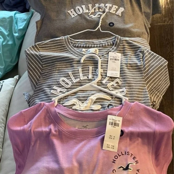 Hollister Women's T-Shirt