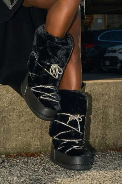 Akira Azalea Wang Karmela Fur Moon Boot