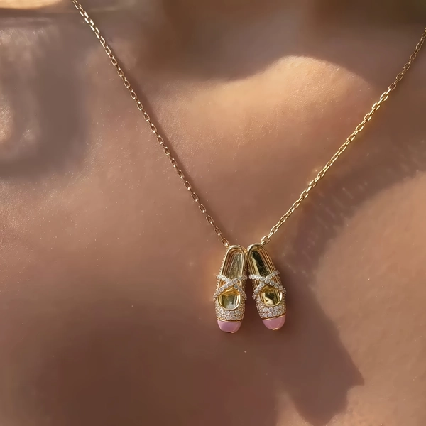 Women's Ballet Shoe Pendant Necklace - Golden-Tone Chain with Pink Ballet flats, Elegant Ballet Jewelry Gift for Birthdays, Graduation, Teacher's Day - Delicate Layering Necklace for Everyday Formal Events, Ballet Accessories, Special Occasions, Dainty Charm, Detailed Design, Fashion Accessory, Fashion Enthusiasts