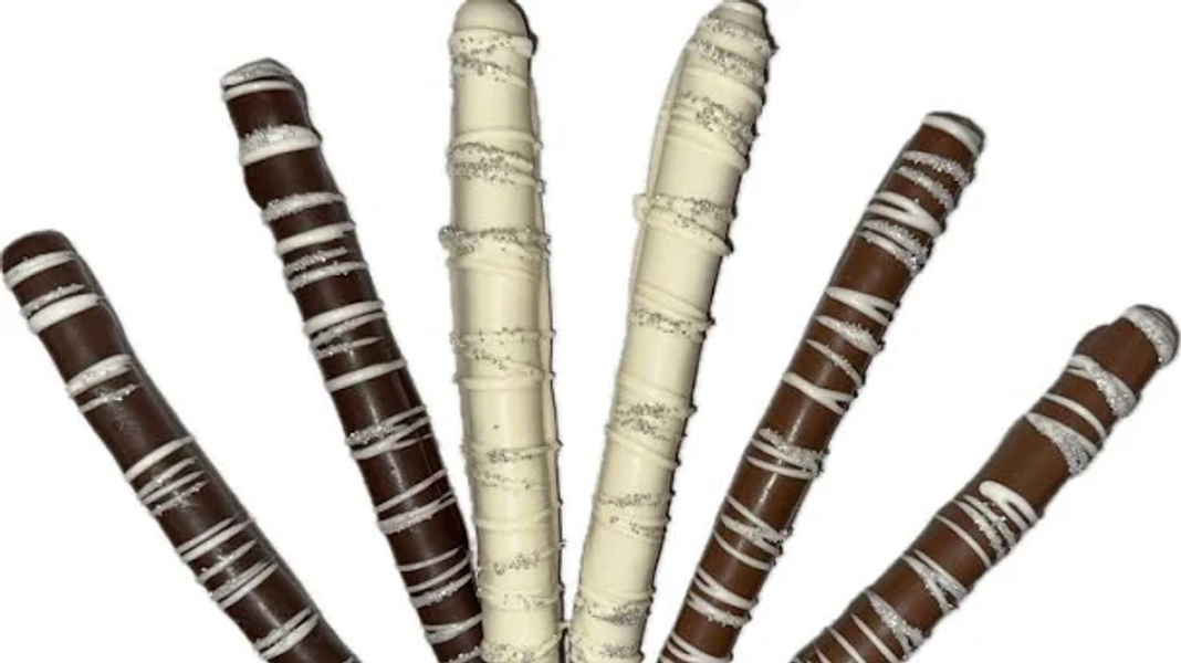 Chocolate Covered Pretzel Rods