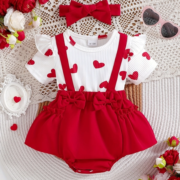 Ropa de verano para recién nacidas, mono dulce para niñas con cuello redondo, estampado de corazones rojos, mangas cortas y diseño de volantes, mameluco divertido para bebé niña. Conjunto a juego de peto y pantalón corto rojo con adorno de lazo y diadema. Mameluco triangular animado para bebés.