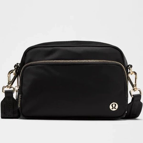 lululemon Everywhere Crossbody Bag 2L