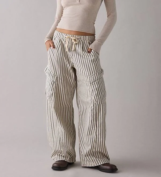 BDG Women's Cocoon Baggy Barrel Leg Cotton Cargo Pants
