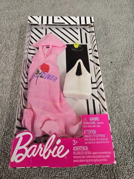 Barbie 2019 Fashion Pack