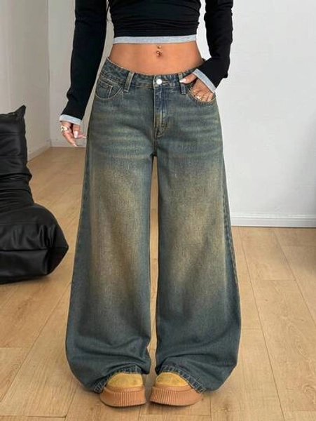 Coolane Women's Casual Loose Fit Pockets Flared Leg Jeans