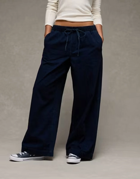 AE Cozy Dreamy Drape Low-Rise Ultra Wide-Leg Jean