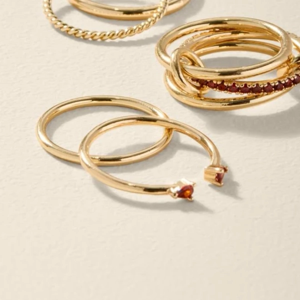 Francesca's Isabelle Interlocked Ring Set