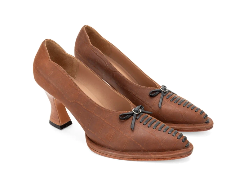Sorsha - Brown Croc | Slip-On Pumps with Interlacing | Fluevog Shoes