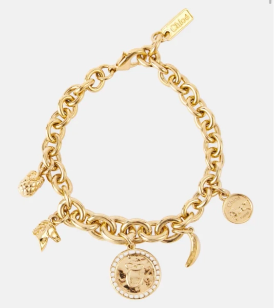 https://www.mytheresa.com/fr/fr/femme/chloe-bracelet-chloe-charms-a-ornements-dore-p00997266