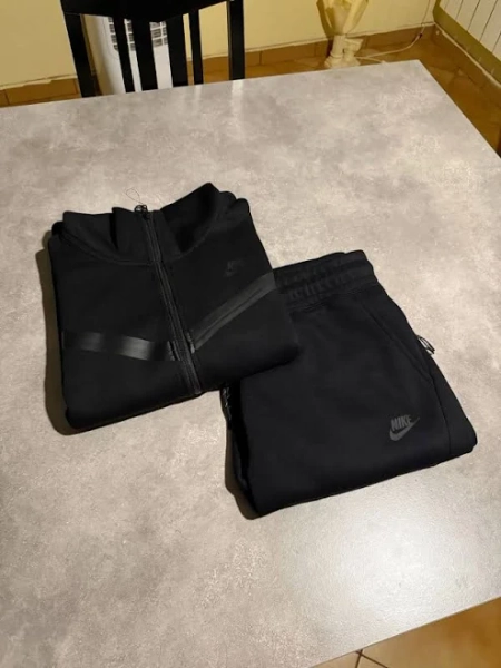 Ensemble Survêtement Nike Tech Fleece Noir L1