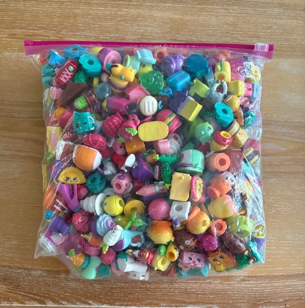 Bulk Shopkins - 414 Shopkins from Seasons 1-5- Many Special Collections pairs