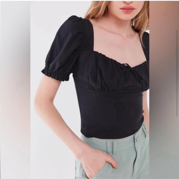 Urban Outfitters black cassia puff sleeves size...
