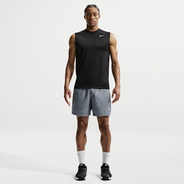 Nike Form Men's Dri-FIT 7" Unlined Versatile Shorts