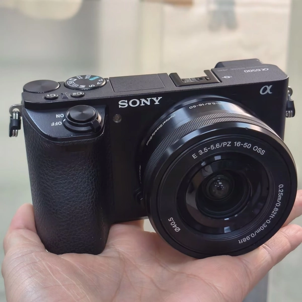 Sony Alpha a6500 Mirrorless Digital Camera with 16-50mm OSS Lens w/ Charger
