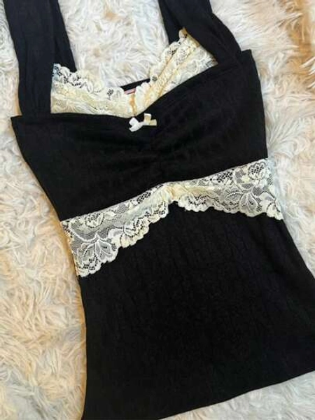 Women's Vintage Velvet Tank Tops Y2K Fairycore Lace Bow Cami Tops Teen Girls Sleeveless Cute Slim Fit Crop Tops E-Girls Camisole For Streetwear