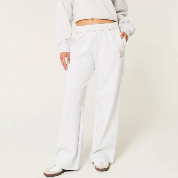 Hollister Women's Dog Graphic Wide-leg Sweatpants