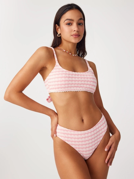 U-neckline Striped Texture Bikini Swimsuit