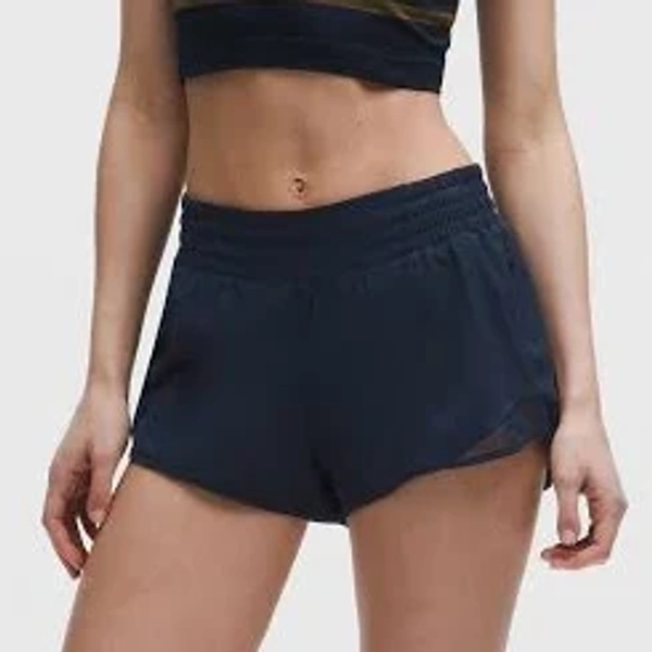 lululemon Hotty Hot High-Rise Lined Short 2.5