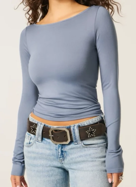 Long-Sleeve Seamless Fabric Slash-Neck Top