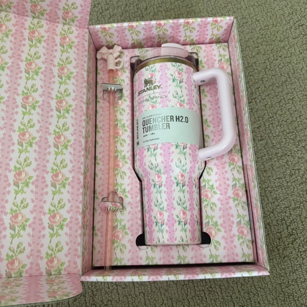 Brand new with package Pink Stanley X LSF high...