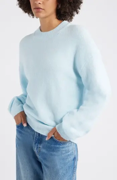 Crewneck Sweater (any plain white one is perfect)