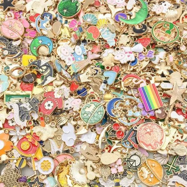 Randomly Mixed Enamel Alloy Charm