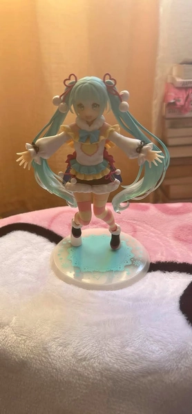 Hatsune Miku Winter Figure