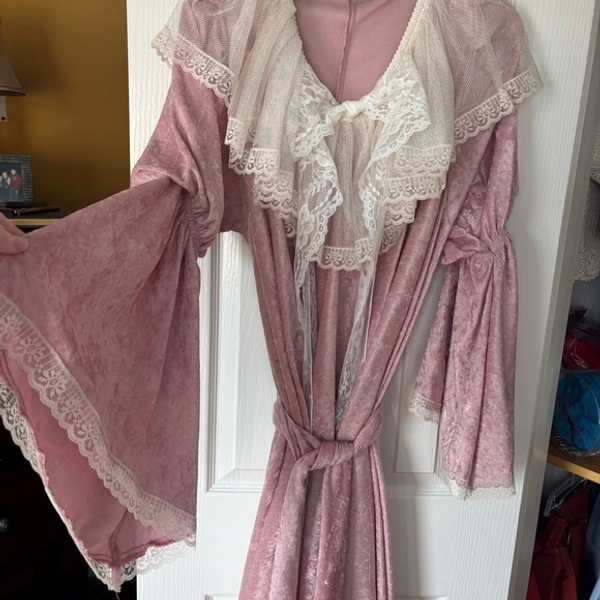 Vintage Velvet Long Elegant Pink Lace Trim Robe