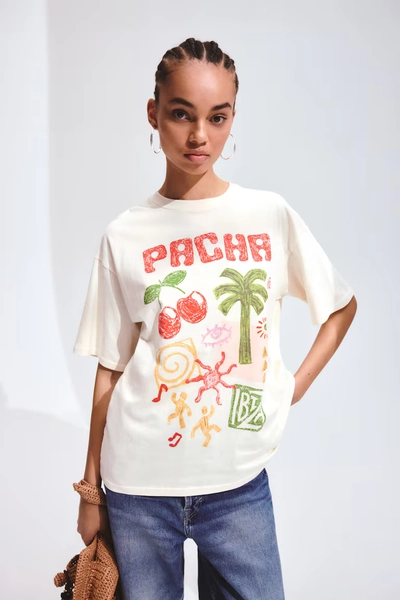 Oversized T-Shirt with Printed Motif - Cream/Pacha