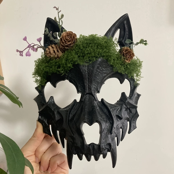 Gothic Skull Mask, Halloween Cosplay Costume Prop, Fantasy Masquerade Decorative, with Mushrooms and Moss, Wolf Skull