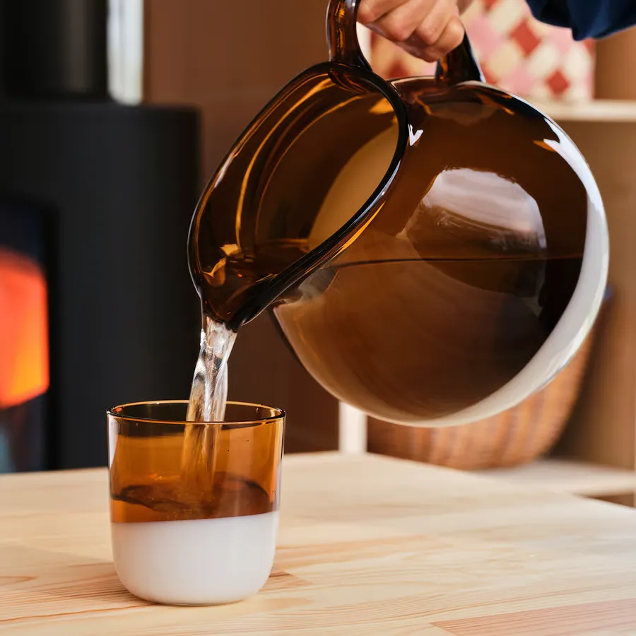 OMMJÄNGE Jug - glass/brown 2.7 l