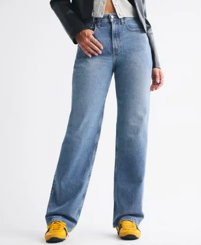 Curve Love High Rise 90s Relaxed Jean