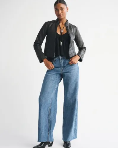 Curve Love High Rise Wide Leg Jean