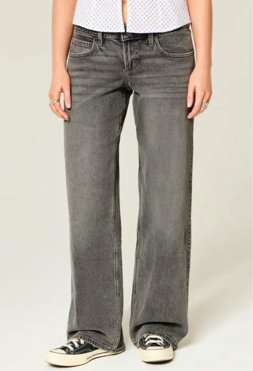Hollister Women's Low-Rise Baggy Jeans