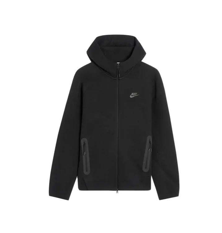 Black Nike Tech