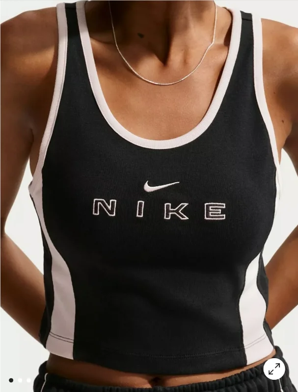 Nike Sportswear Tight Graphic Tank Top