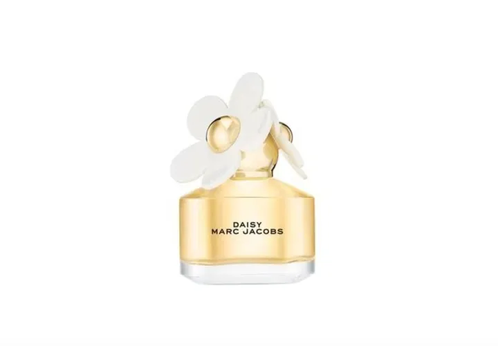 Marc Jacobs Daisy Eau de Toilette 50ml | Fragrance | Superdrug