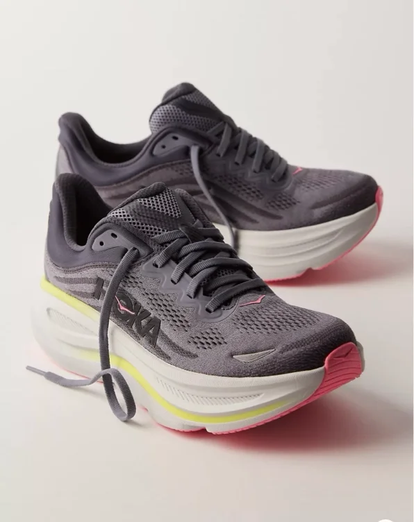 Hoka Bondi 9 Sneakers - size 9