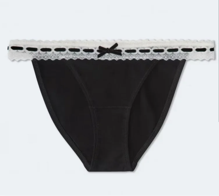 Ribbon & Lace Cheeky
