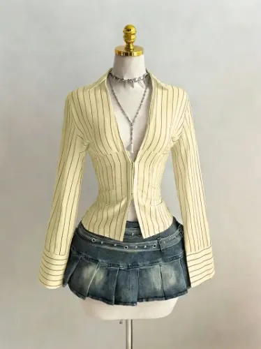 Elegant Women's Striped Long Sleeve Waist Cinching Irregular Hem Slimming Short Shirt Top, Versatile Stylish Blouse for Casual Wear, Womenswear