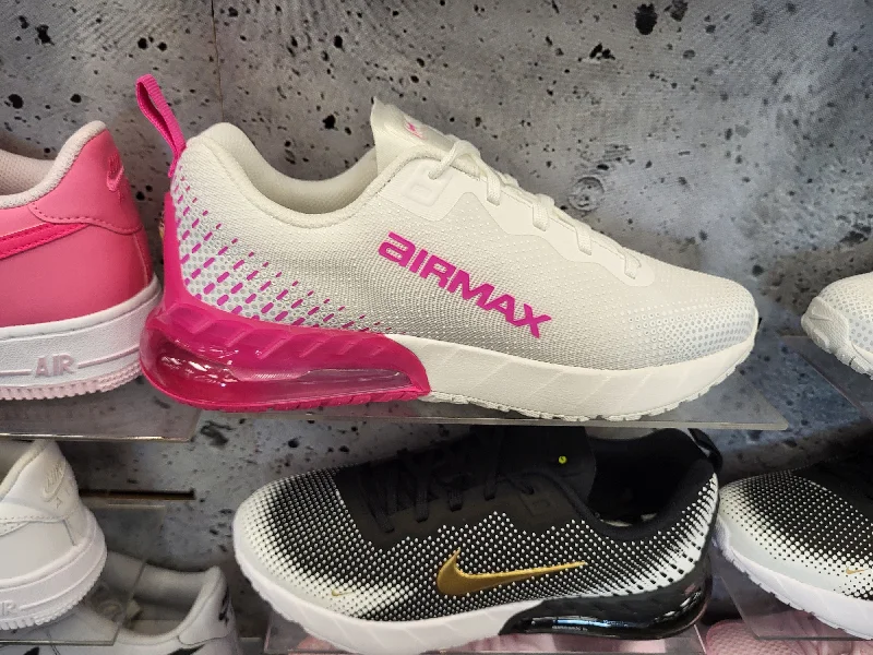Pink Nike Airmaxes