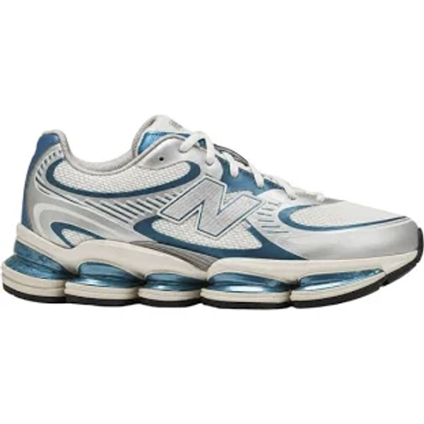 New Balance 2000