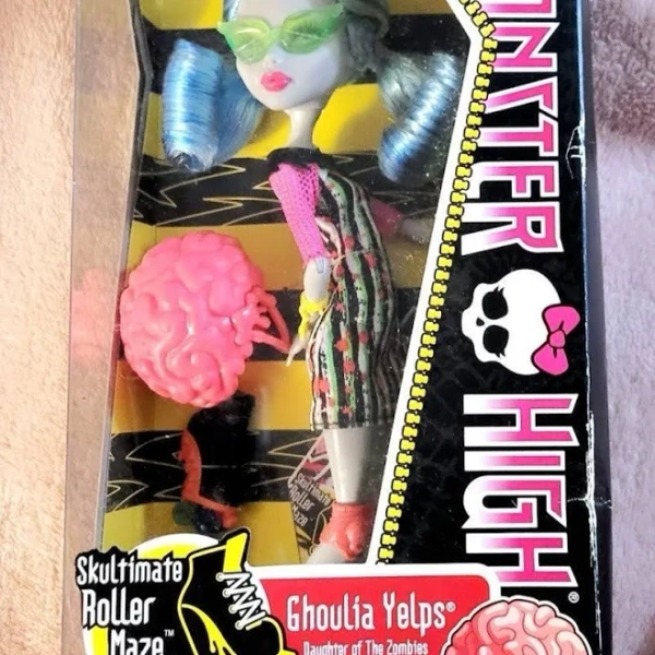 monster high Skultimate Ghoulia Doll. - New Toys & Collectibles | Color: Pink