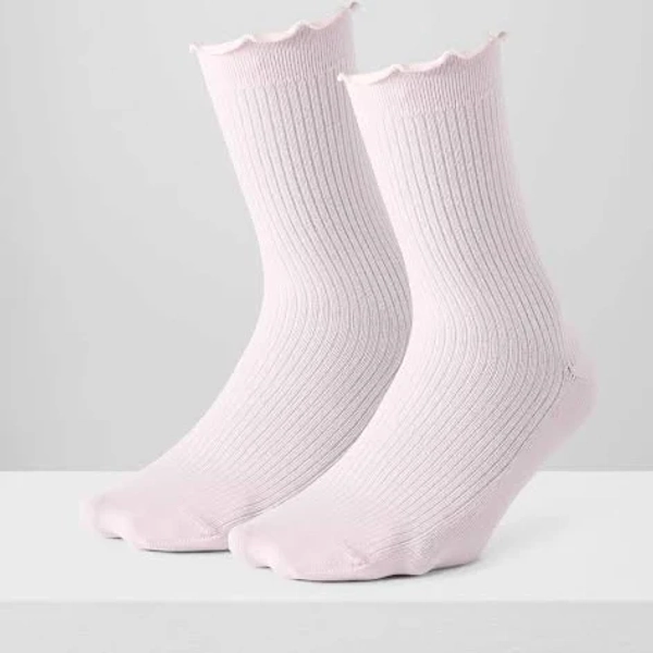 Aritzia Sugarplum Crew Socks