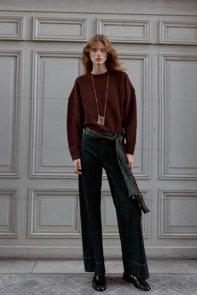 SOFT KNIT SWEATER
